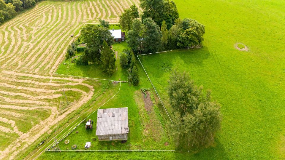 Parduodama nuošali sodyba-vienkiemis su 30 arų sklypu, Kelmės r. Ganyprovos k. 9