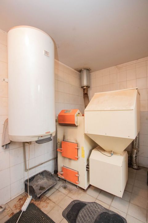 Parduodama sodyba ant ežero kranto, gamtos apsuptyje Radviliškio r., Kurklių k.