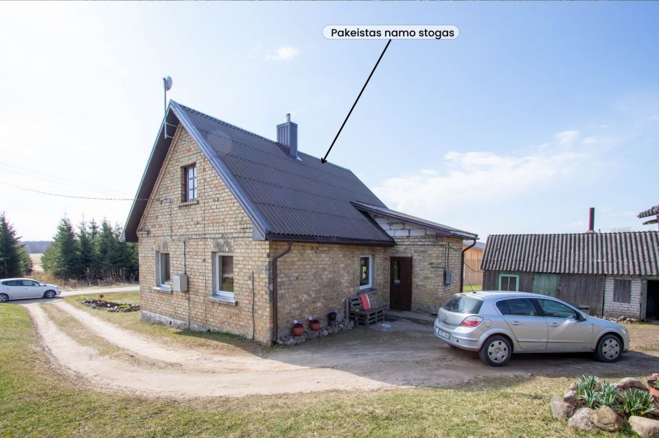 Parduodama sodyba Kelmės r., Grimzių k. 43 su mūriniu 60,69 kv.m. namu ir 25 arų sklypu