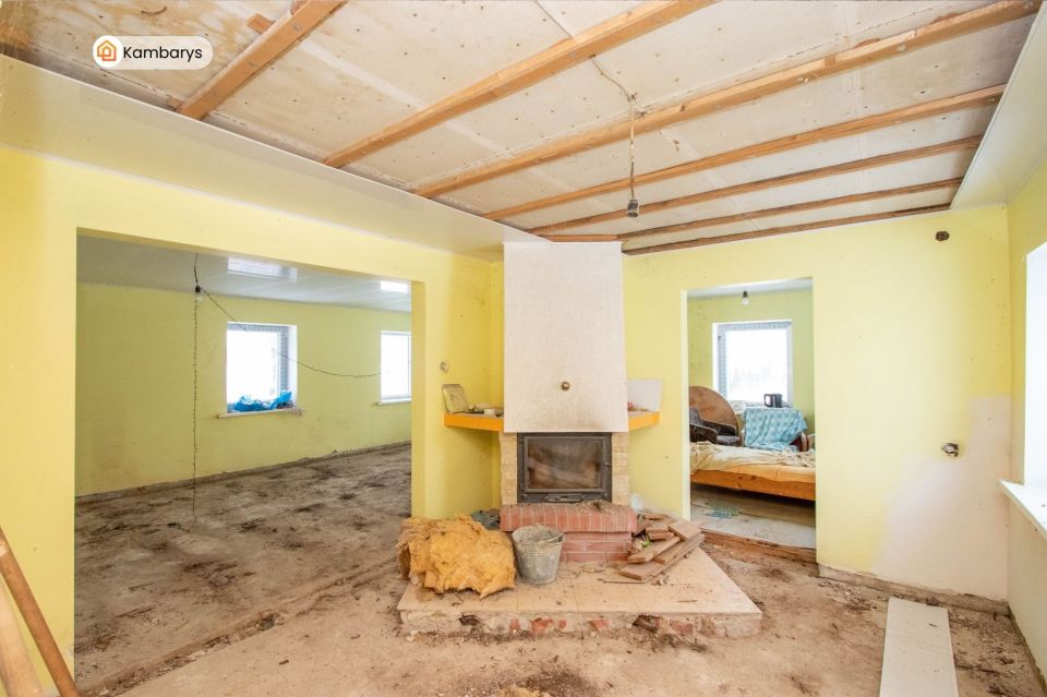 Parduodama sodyba ramioje vietoje, Pakruojo rajone, Butniūnų kaime, Žalioji g. 3