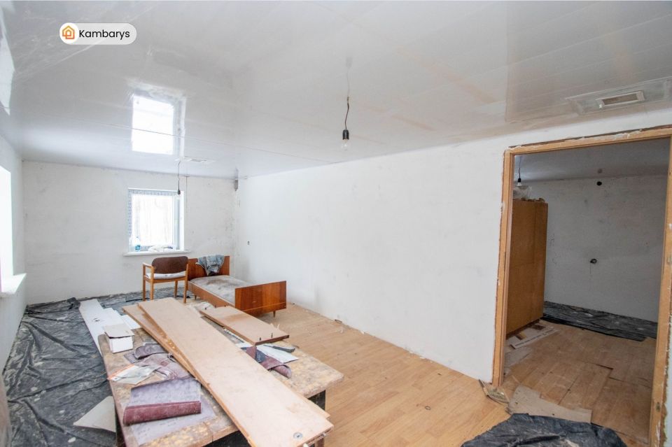 Parduodama sodyba ramioje vietoje, Pakruojo rajone, Butniūnų kaime, Žalioji g. 3