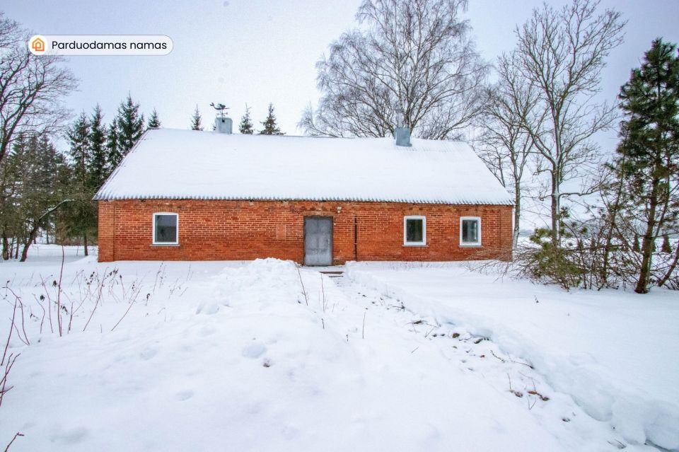 Parduodama sodyba ramioje vietoje, Pakruojo rajone, Butniūnų kaime, Žalioji g. 3