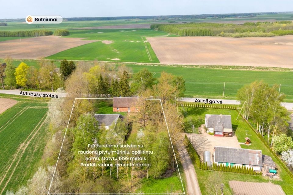 Parduodama sodyba ramioje vietoje, Pakruojo rajone, Butniūnų kaime, Žalioji g. 3