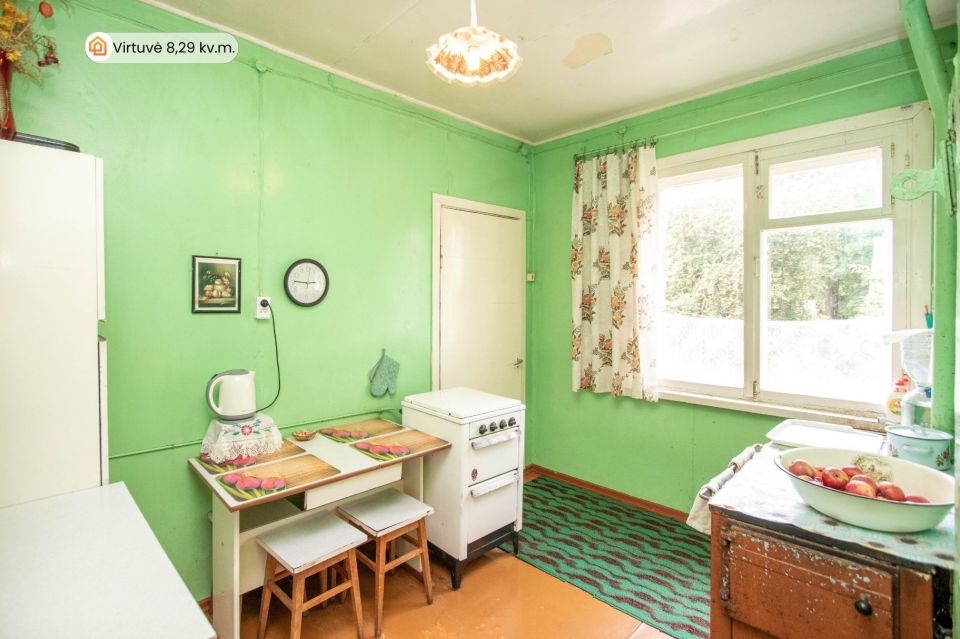 Parduodama  sodyba ramioje vietoje, Pakruojo rajone, Guostagalio k., Centrinės g. 10