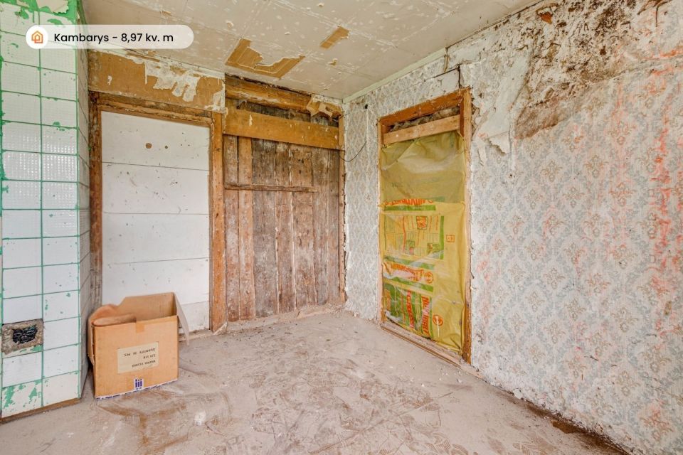 Parduodama sodyba su 81 aro ploto sklypu, Tel&scaron;ių r., Pabalvės k. Vainočių g. 46.