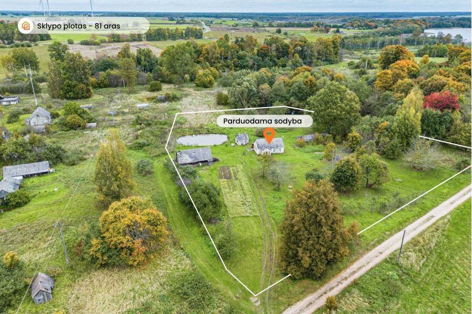 Parduodama sodyba su 81 aro ploto sklypu, Tel&scaron;ių r., Pabalvės k. Vainočių g. 46.