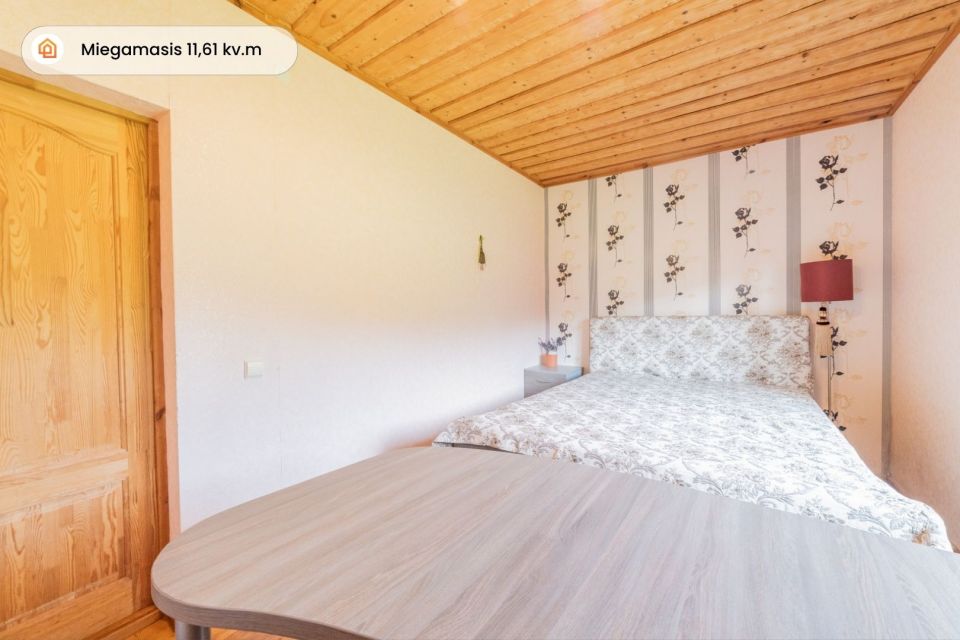 Parduodama sodyba miškų apsuptyje, Telšių r., Sarakų II k. su 3 ha sklypu ir tvenkiniu