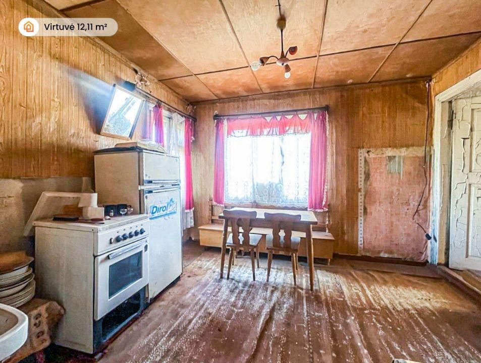 Parduodama sodyba vaizdingoje vietovėje su 4,40 ha sklypu Plungės r., Vydeikių k., Tėvi&scaron;kės g.