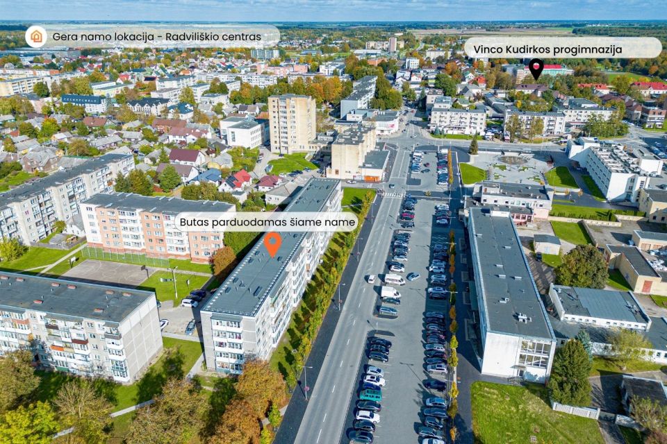 Parduodamas 1 kambario butas 2-me auk&scaron;te, Radvili&scaron;kio centre, Gedimino g. 1