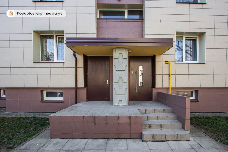 Parduodamas 1 kambario butas, renovuotame name, J. Tumo-Vaižganto g. 6, Mažeikiuose