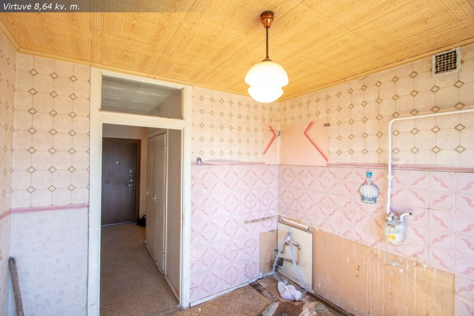 Parduodamas 1 kambario butas (su balkonu) Gytarių g. 11, &Scaron;iauliuose.
