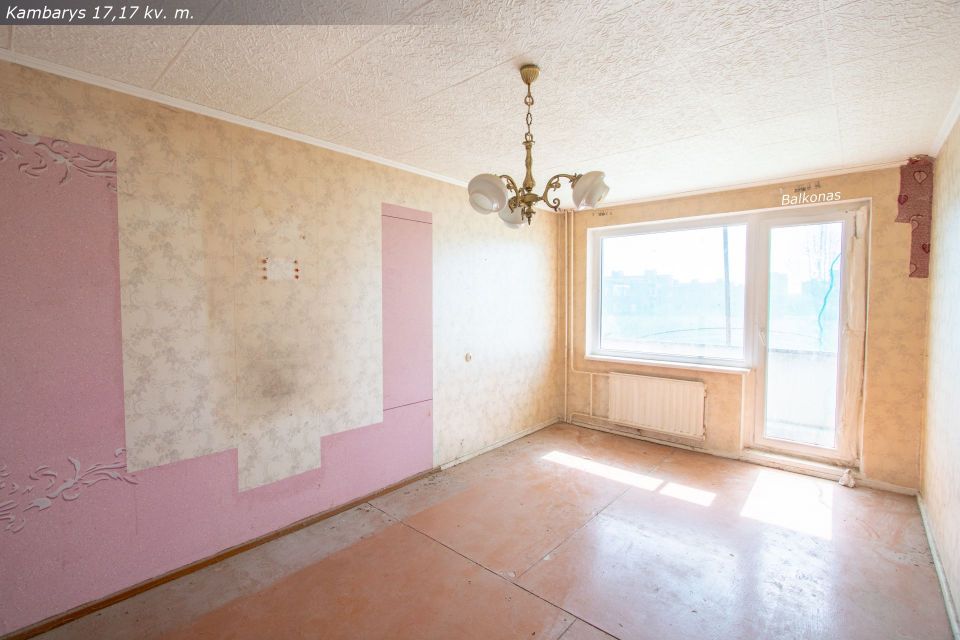 Parduodamas 1 kambario butas (su balkonu) Gytarių g. 11, &Scaron;iauliuose.