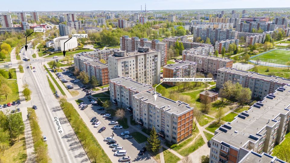Parduodamas 1 kambario butas (su balkonu) Gytarių g. 11, &Scaron;iauliuose.