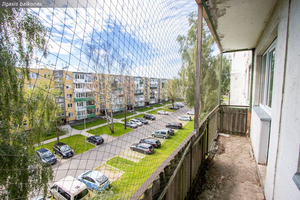 Parduodamas 1 kambario butas (su ilgu balkonu) Auk&scaron;tabalio g. 10, &Scaron;iauliuose.