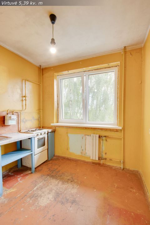 Parduodamas 1 kambario butas (su ilgu balkonu) Auk&scaron;tabalio g. 10, &Scaron;iauliuose.