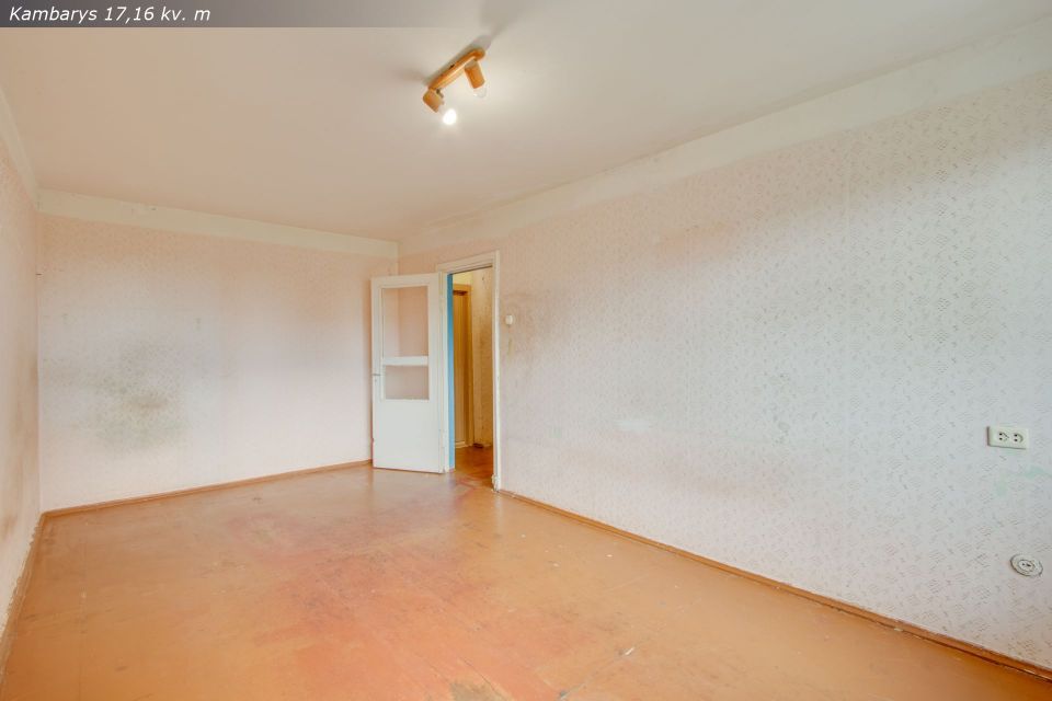 Parduodamas 1 kambario butas (su ilgu balkonu) Auk&scaron;tabalio g. 10, &Scaron;iauliuose.