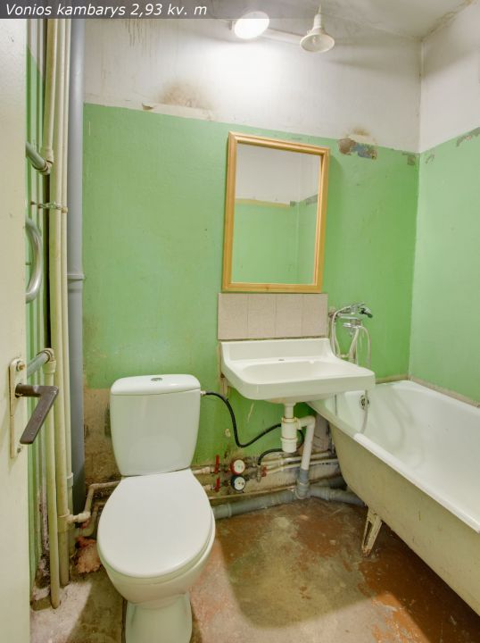 Parduodamas 1 kambario butas (su ilgu balkonu) Auk&scaron;tabalio g. 10, &Scaron;iauliuose.