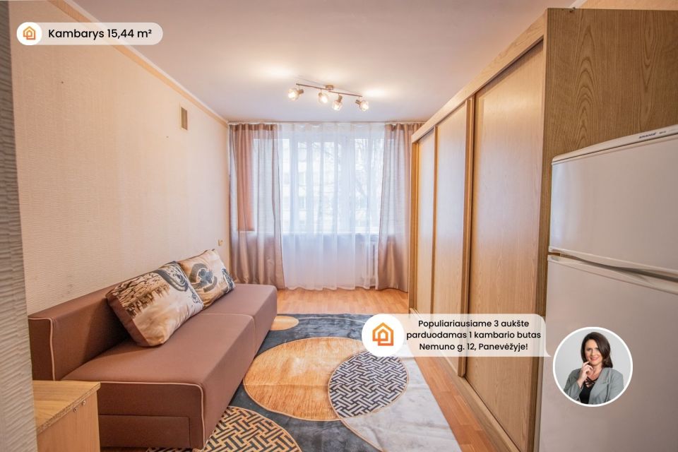 Parduodamas 1 kambario butas su visais patogumais, bendrabučio tipo name, adresu Nemuno g. 12, Panevėžyje