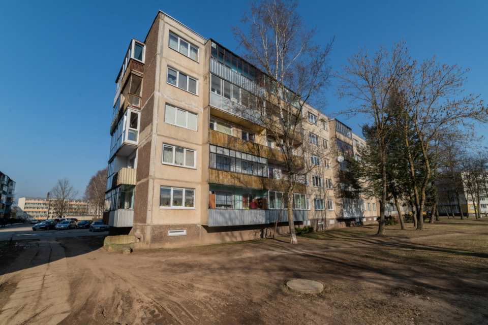 Parduodamas 1 kambario butas Žemaitijos g. 7, Mažeikiuose