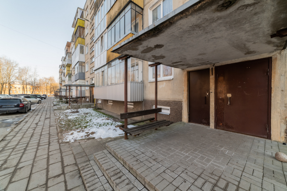 Parduodamas 1 kambario butas Žemaitijos g. 7, Mažeikiuose