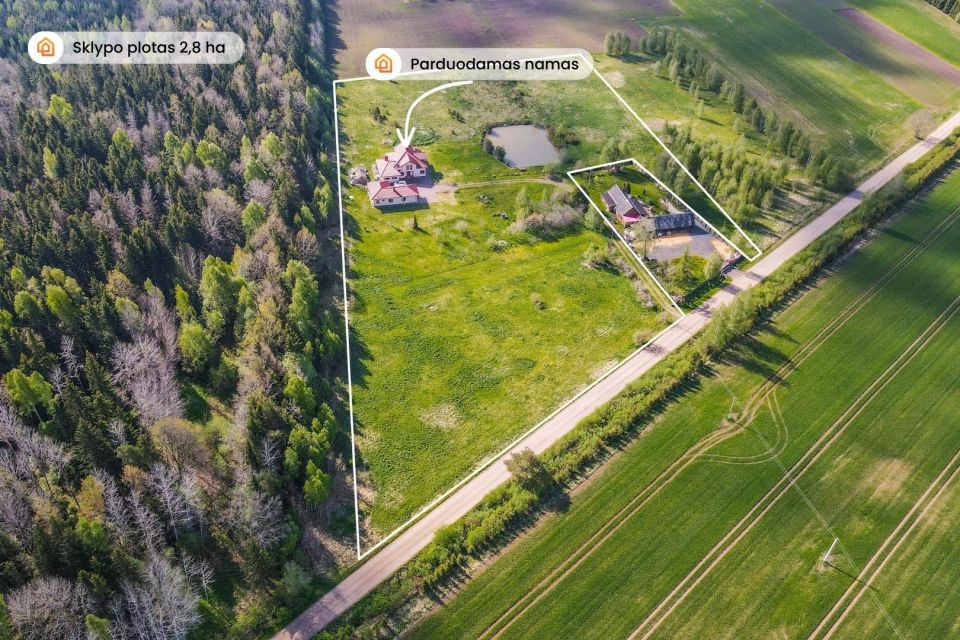 Parduodamas 252 kv. m gyvenamasis namas su 2,8 ha sklypu &scaron;alia mi&scaron;ko, Mažeikių r. Spurganų k. Sedos g.