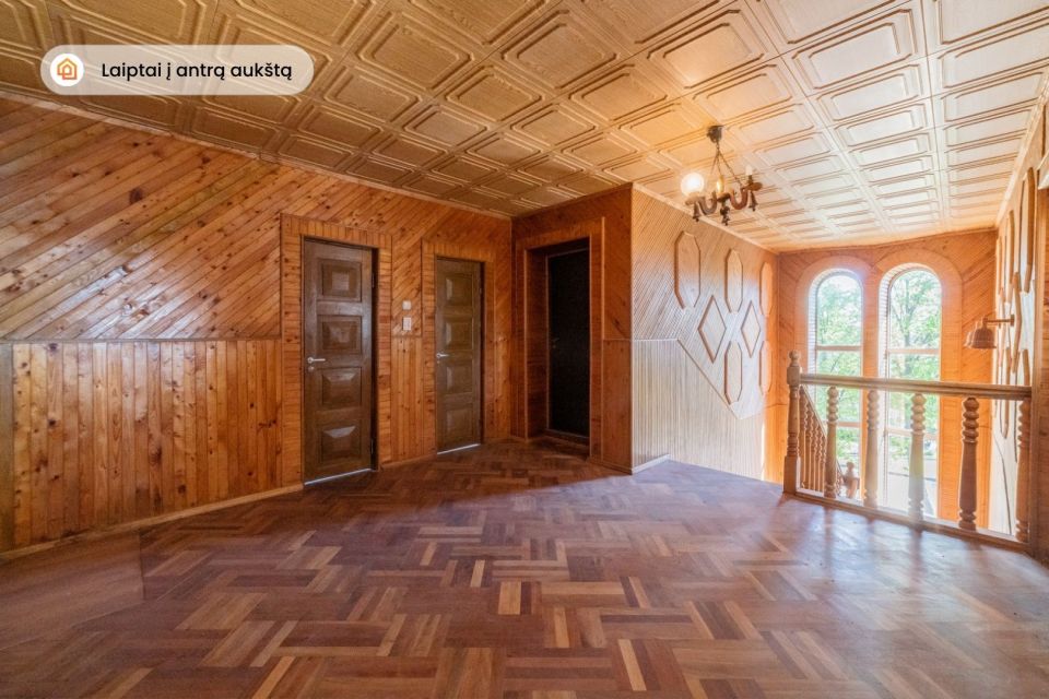 Parduodamas 2 aukštų mūrinis gyvenamasis namas Mažeikiuose, Kęstučio g. 32B
