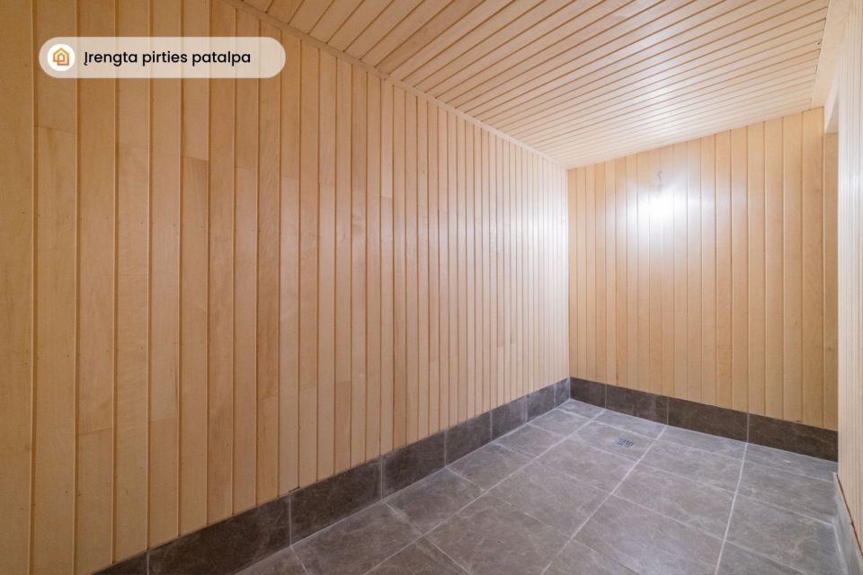 Parduodamas 2 aukštų mūrinis gyvenamasis namas Mažeikiuose, Kęstučio g. 32B