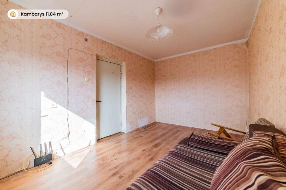 Parduodamas 2 k. butas su i&scaron;pirkta palėpe &scaron;alia Dainų parko, Pauk&scaron;čių tak. 15, &Scaron;iauliuose