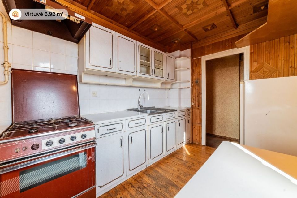 Parduodamas 2 k. butas su i&scaron;pirkta palėpe &scaron;alia Dainų parko, Pauk&scaron;čių tak. 15, &Scaron;iauliuose