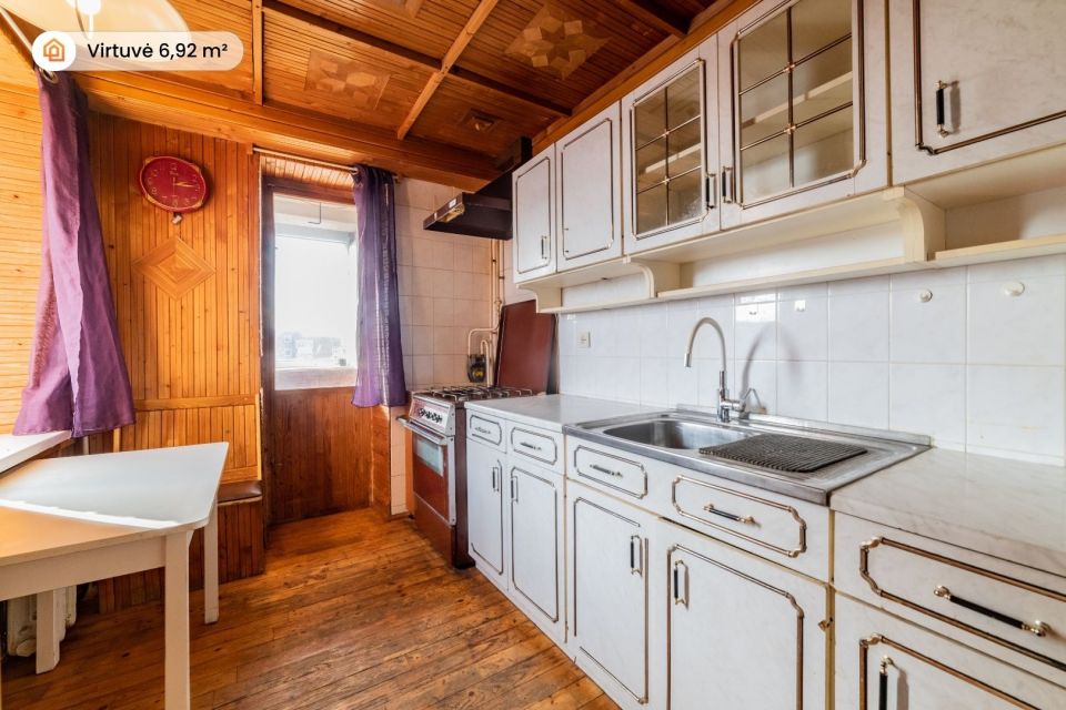 Parduodamas 2 k. butas su i&scaron;pirkta palėpe &scaron;alia Dainų parko, Pauk&scaron;čių tak. 15, &Scaron;iauliuose