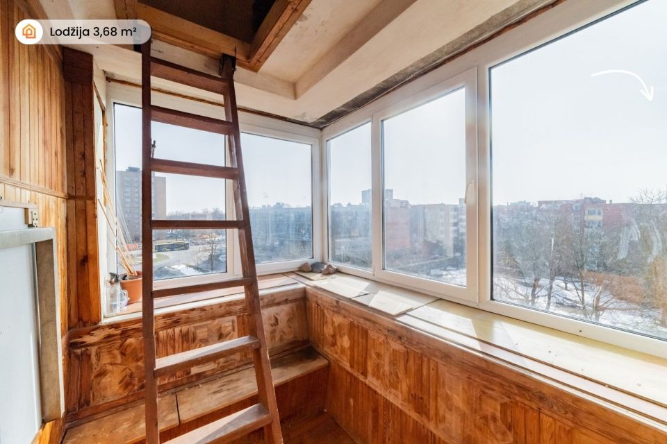 Parduodamas 2 k. butas su i&scaron;pirkta palėpe &scaron;alia Dainų parko, Pauk&scaron;čių tak. 15, &Scaron;iauliuose