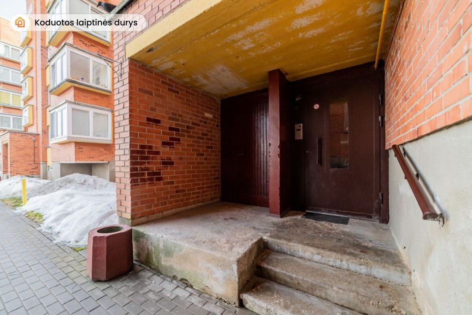 Parduodamas 2 k. butas su i&scaron;pirkta palėpe &scaron;alia Dainų parko, Pauk&scaron;čių tak. 15, &Scaron;iauliuose