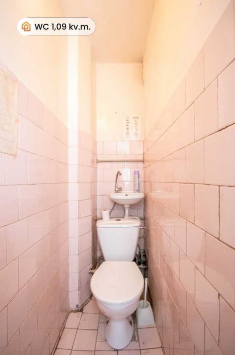 Parduodamas 2 kambarių butas arba patalpos su atskiru įėjimu Architektų g. 4, Šiauliai