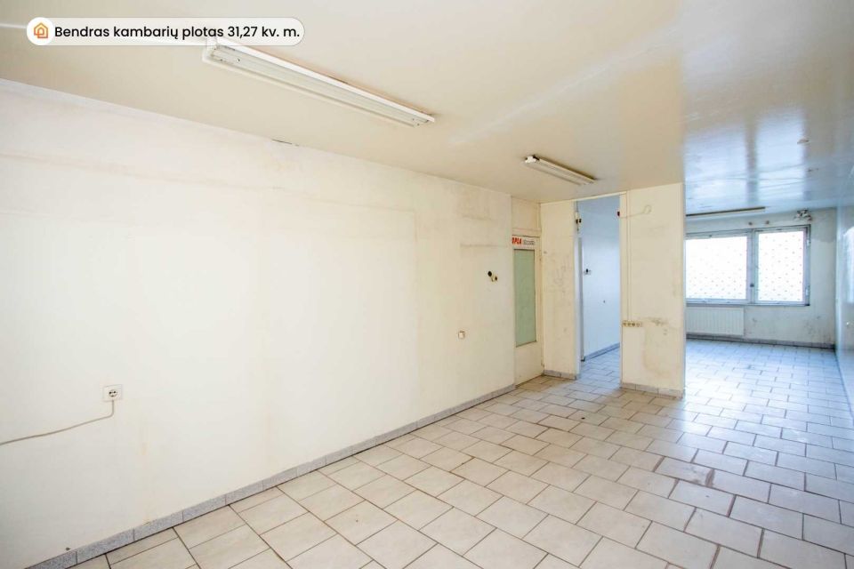 Parduodamas 2 kambarių butas arba patalpos su atskiru įėjimu Architektų g. 4, Šiauliai