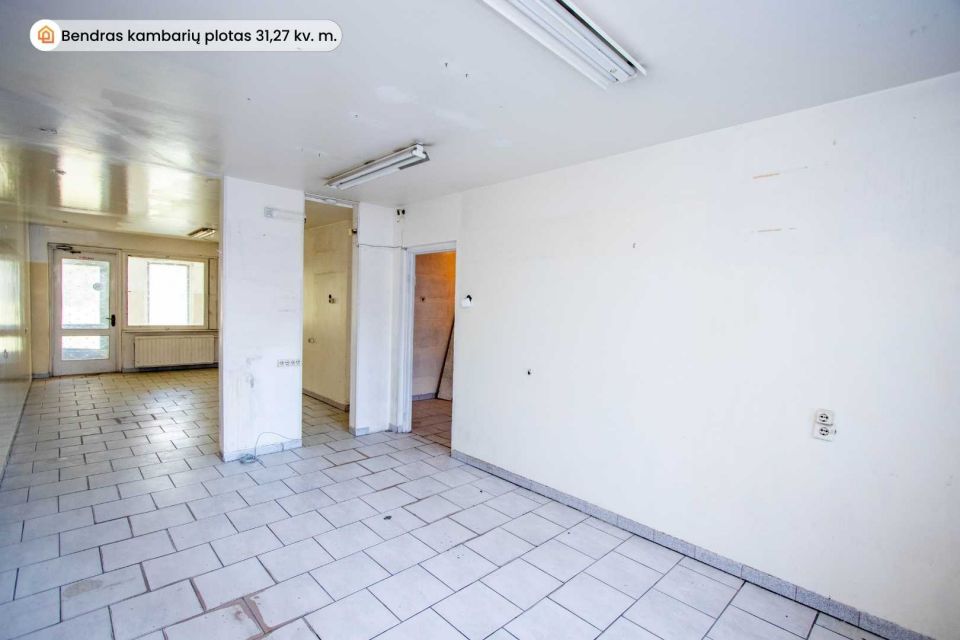 Parduodamas 2 kambarių butas arba patalpos su atskiru įėjimu Architektų g. 4, Šiauliai