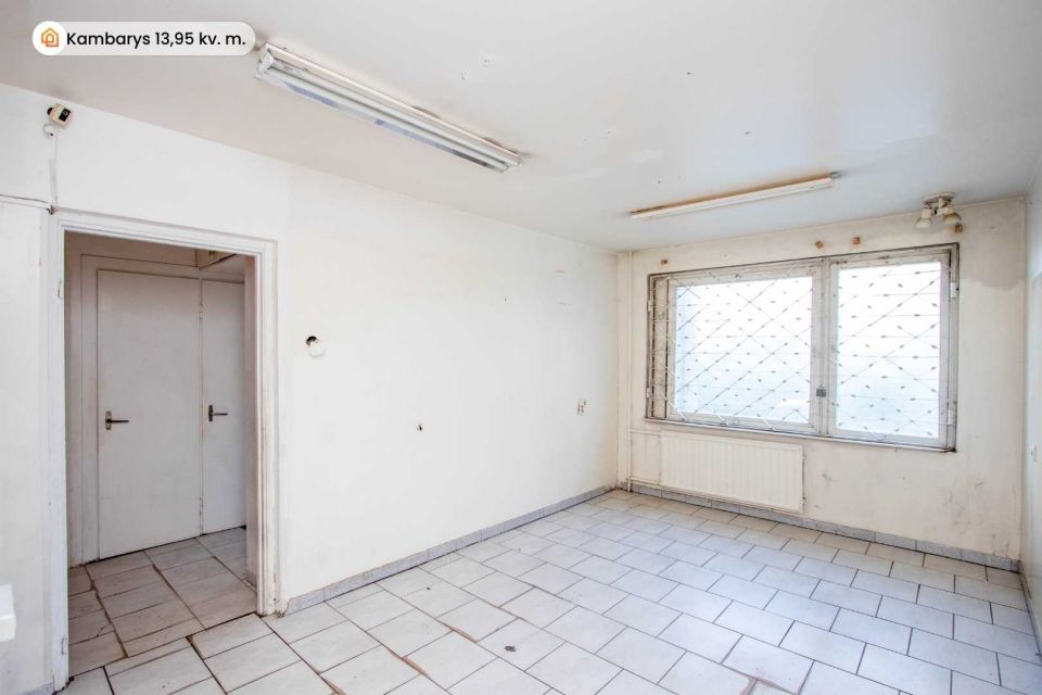 Parduodamas 2 kambarių butas arba patalpos su atskiru įėjimu Architektų g. 4, Šiauliai