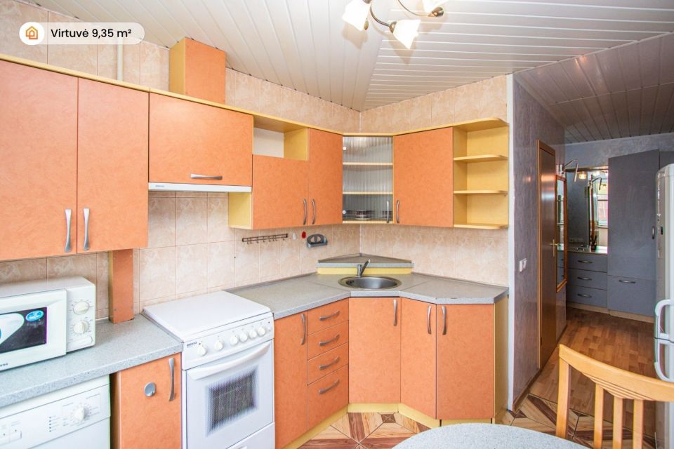 Parduodamas 2 kambarių butas Mažeikių miesto centre, Žemaitijos g. 30