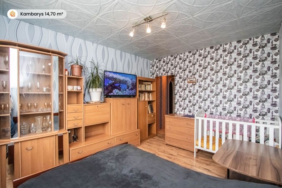 Parduodamas 2 kambarių butas mūriniame name, adresu Užmiesčio g. 1A, Kuršėnuose