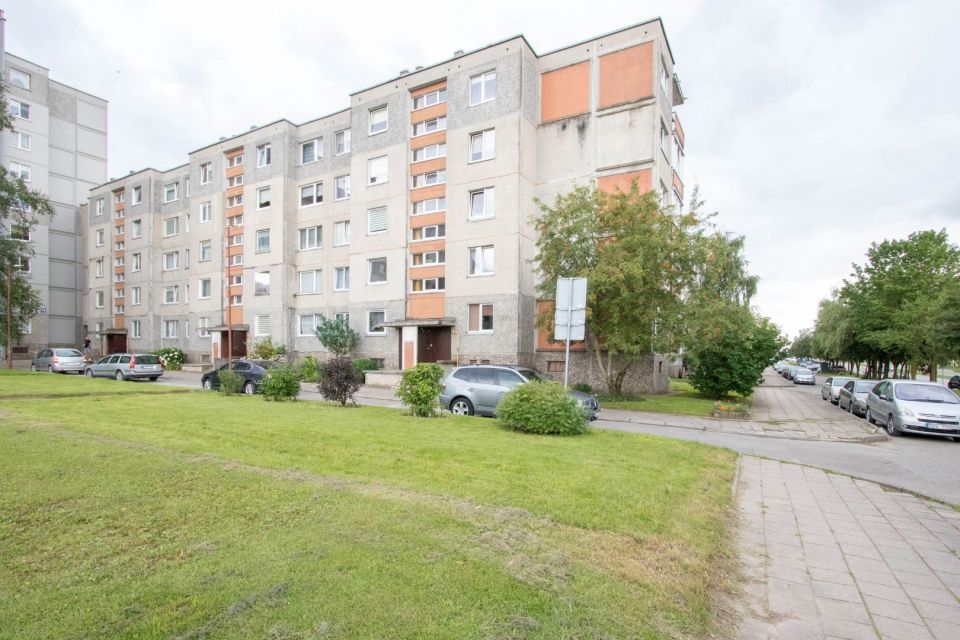 Parduodamas 2 kambarių butas Šiauliuose, Architektų g. 12