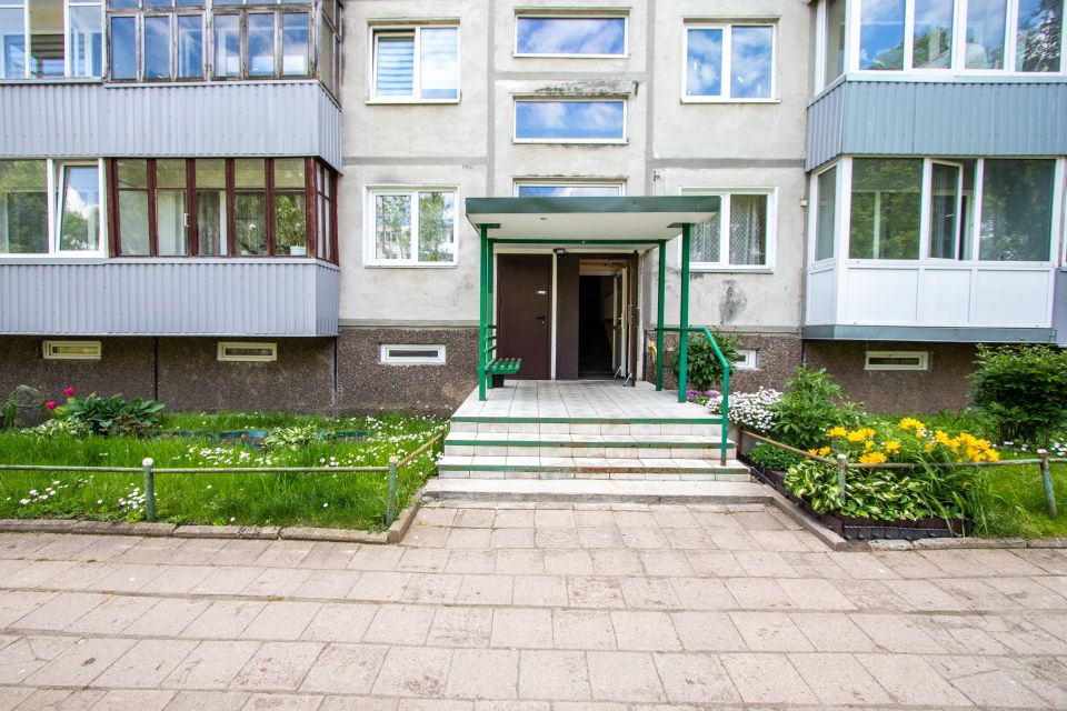 Parduodamas 2 kambarių butas &Scaron;iauliuose, S. Dariaus ir S. Girėno g. 14.