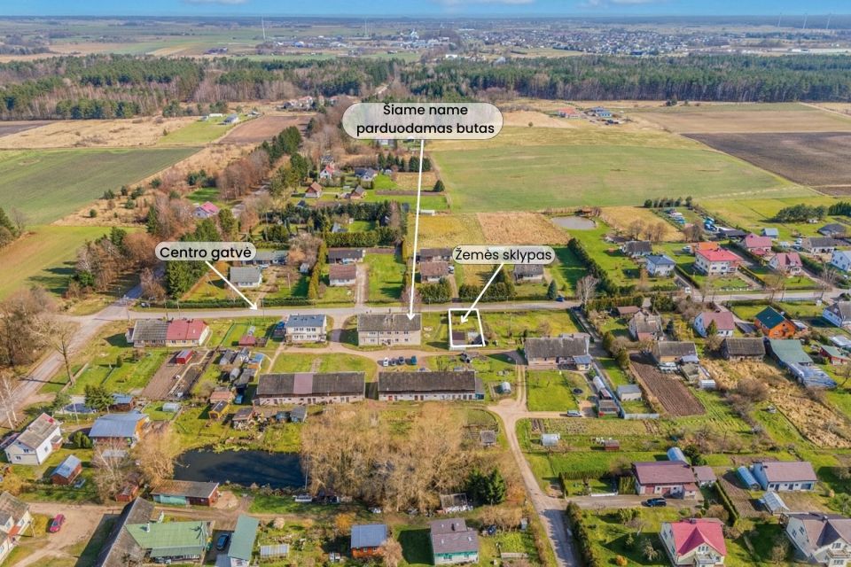 Parduodamas 2 kambarių butas su 3 arų žemės sklypu Kretingos raj.sav. Vydmantų sen. Pry&scaron;mančių k., Centro g.