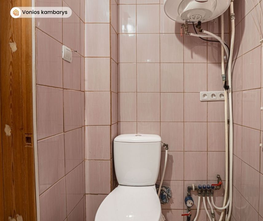 Parduodamas 2 kambarių butas su 3 arų žemės sklypu Kretingos raj.sav. Vydmantų sen. Pry&scaron;mančių k., Centro g.