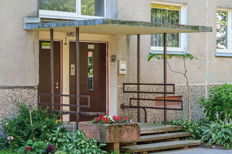 Parduodamas 2 kambarių butas su balkonu 1-jame aukšte, Žardininkų g. 21, Klaipėdoje