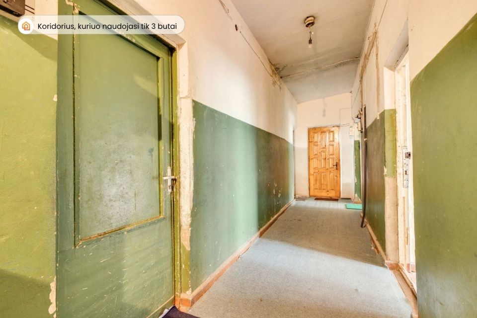 Parduodamas 2 kambarių butas su bendro naudojimosi patalpomis, Kęstučio g. 21, Tel&scaron;iuose