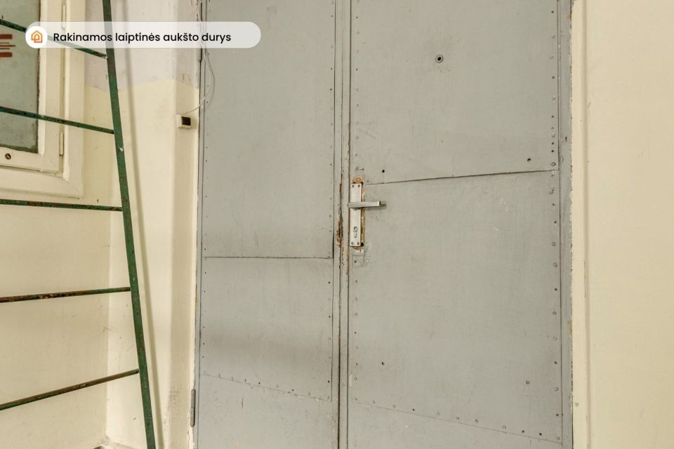 Parduodamas 2 kambarių butas su bendro naudojimosi patalpomis, Kęstučio g. 21, Tel&scaron;iuose