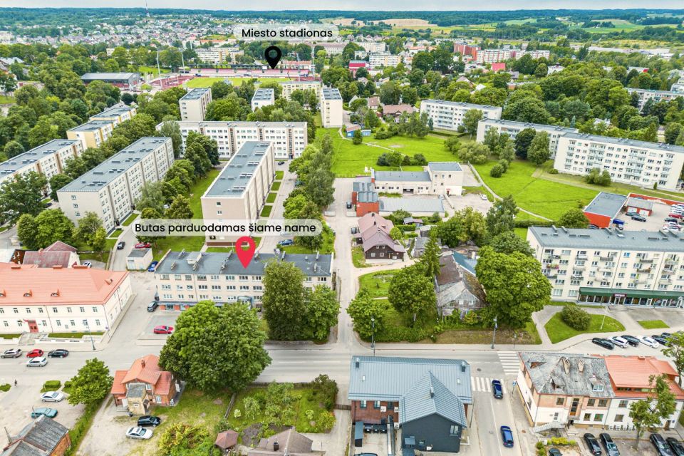 Parduodamas 2 kambarių butas su bendro naudojimosi patalpomis, Kęstučio g. 21, Tel&scaron;iuose