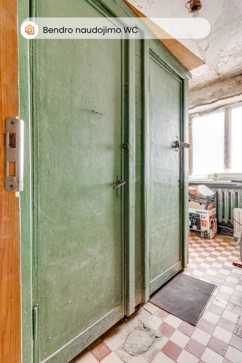 Parduodamas 2 kambarių butas su bendro naudojimosi patalpomis, Kęstučio g. 21, Tel&scaron;iuose