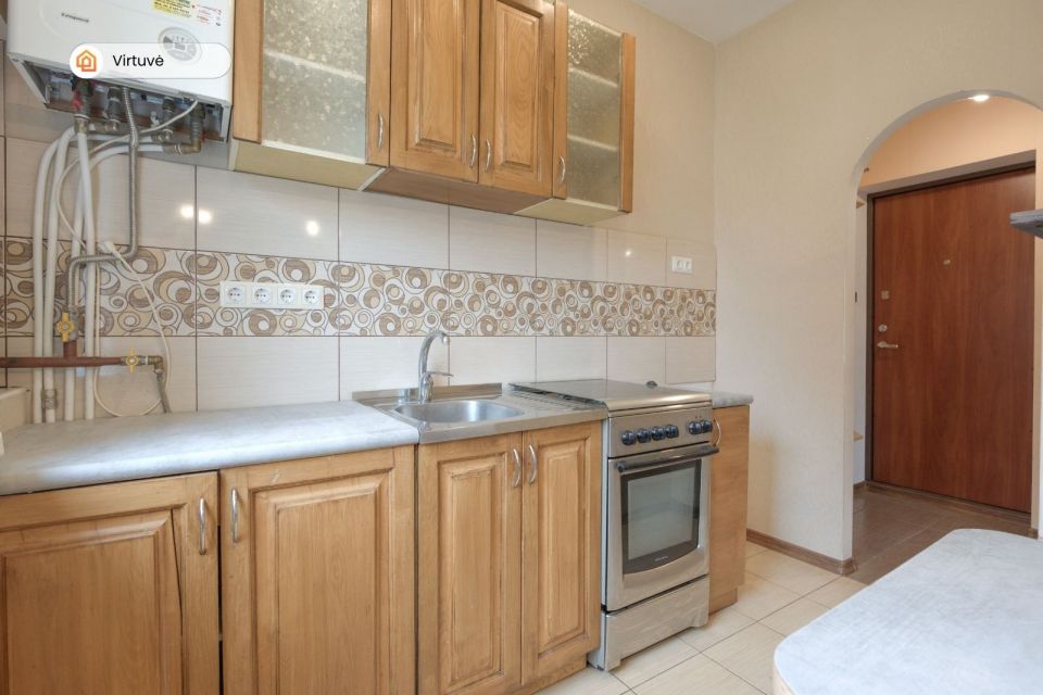 Parduodamas 2 kambarių butas su privačiu žemės sklypu Gėlių g. 27, Klaipėdoje