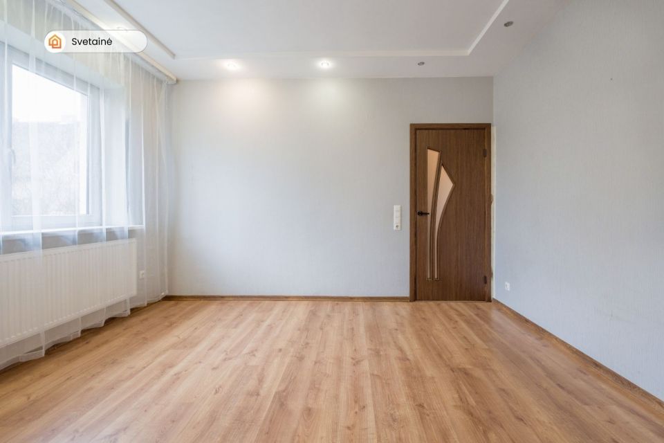 Parduodamas 2 kambarių butas su privačiu žemės sklypu Gėlių g. 27, Klaipėdoje