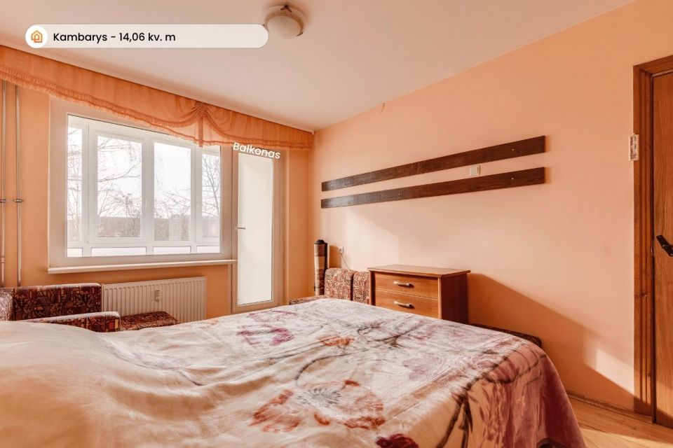 Parduodamas 2 kambarių butas Tel&scaron;iuose, Masčio g. 4, renovuotame name, 2-me auk&scaron;te